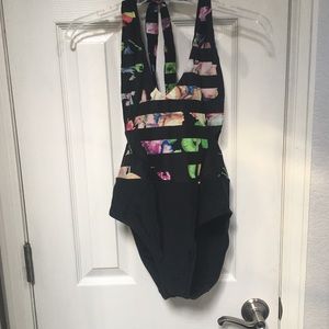 Flattering TB Floral Swimsuit